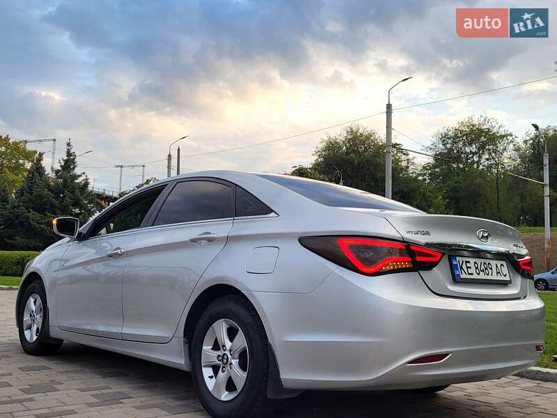 Hyundai Sonata 2013