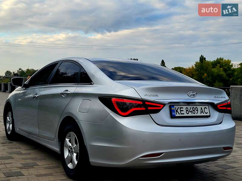Hyundai Sonata 2013