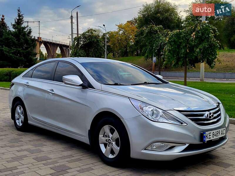Hyundai Sonata 2013