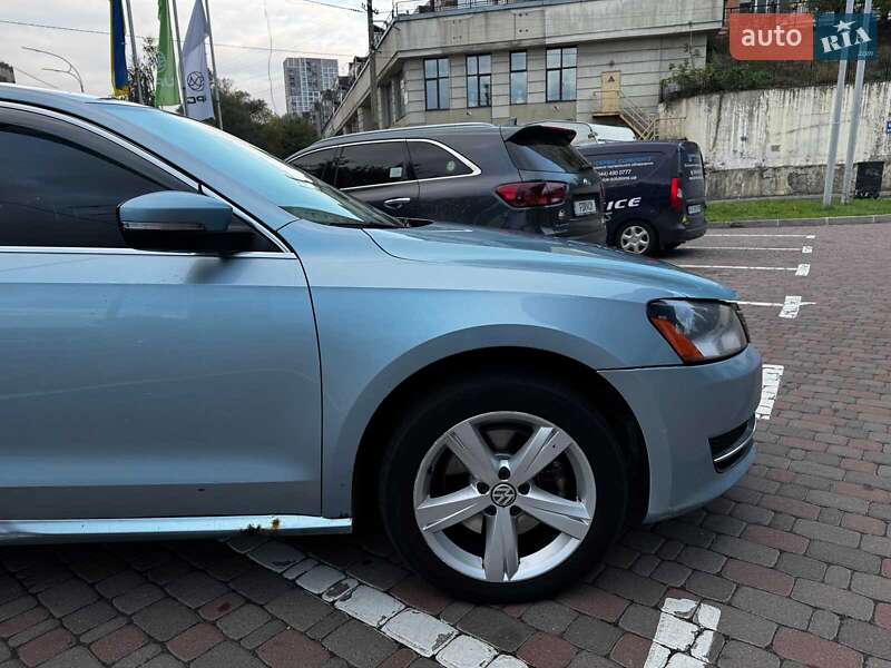 Volkswagen Passat 2012