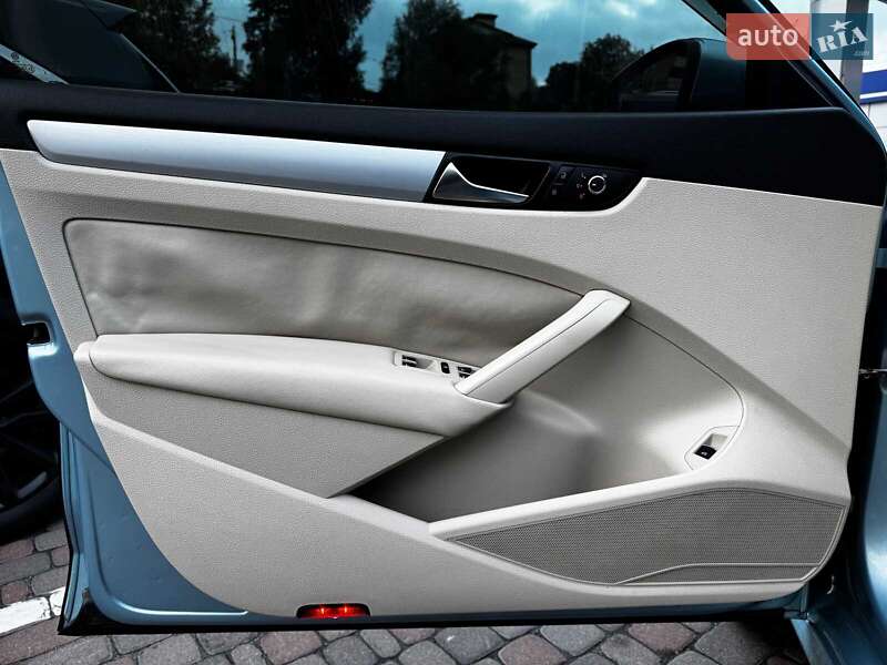 Volkswagen Passat 2012