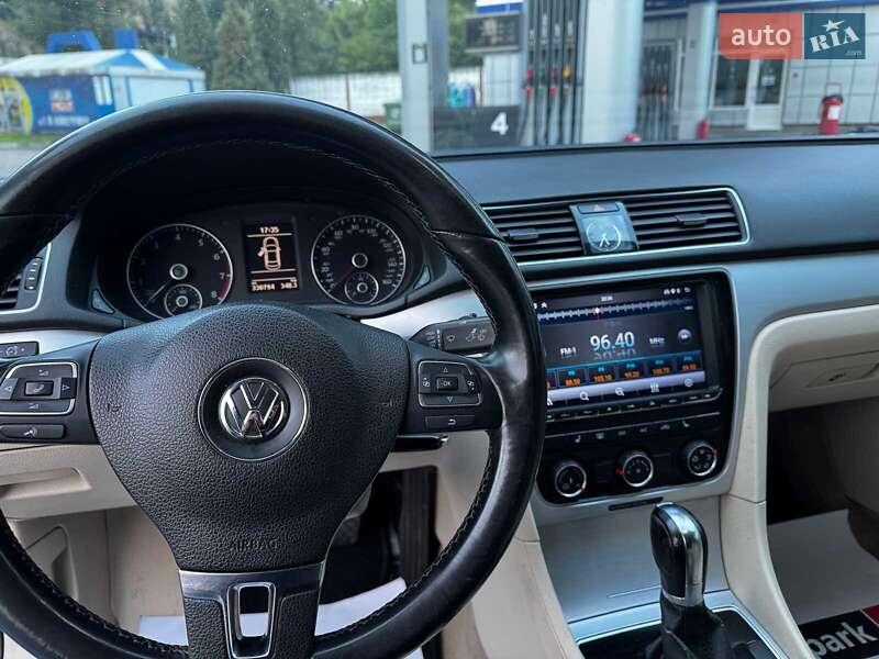 Volkswagen Passat 2012