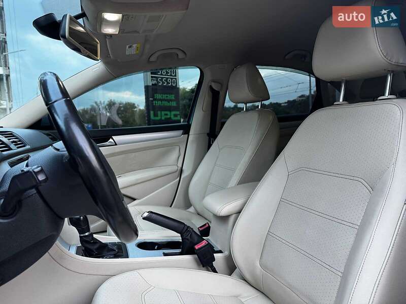 Volkswagen Passat 2012