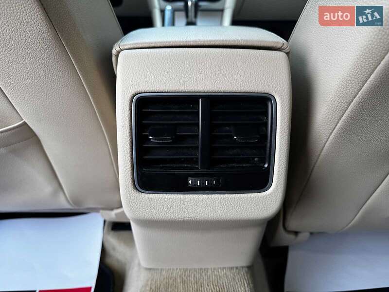 Volkswagen Passat 2012