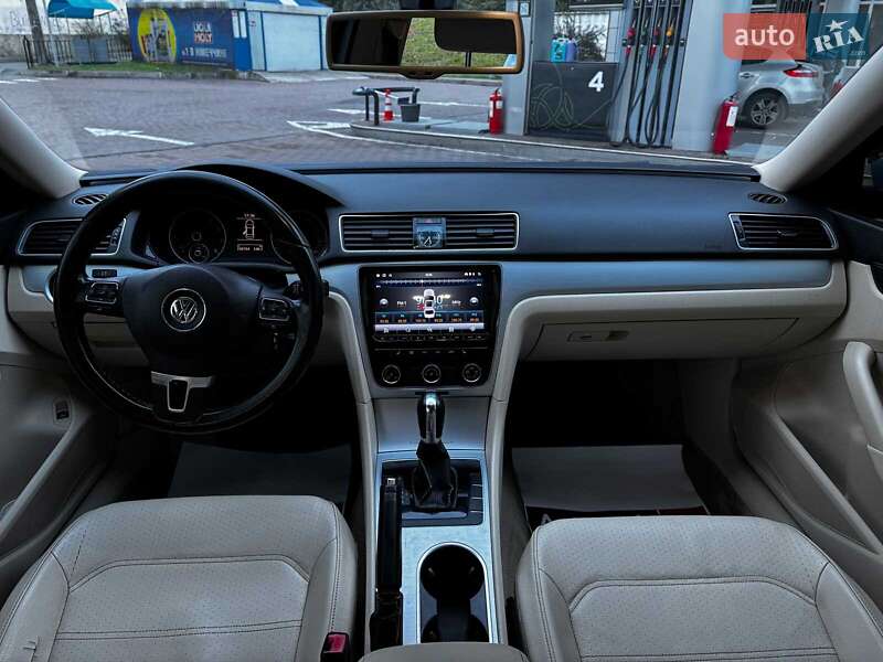 Volkswagen Passat 2012