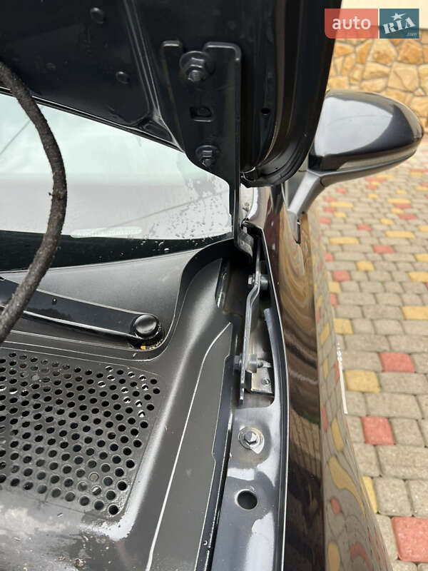 Volkswagen e-Golf 2016