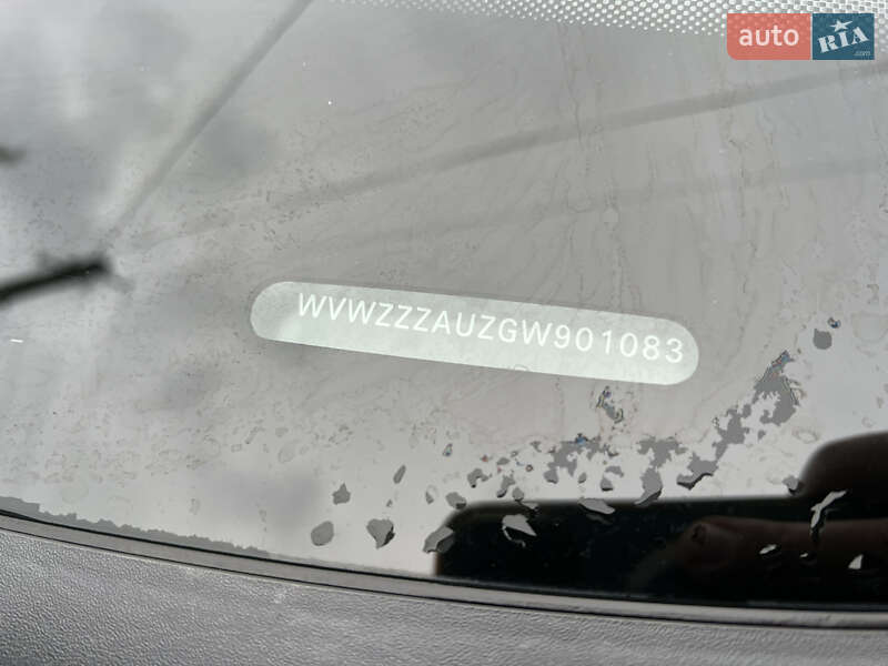 Volkswagen e-Golf 2016