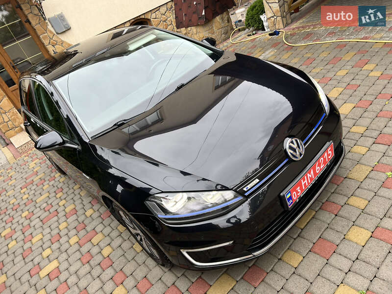 Volkswagen e-Golf 2016