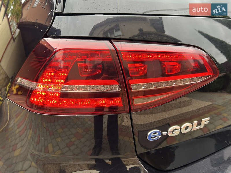 Volkswagen e-Golf 2016