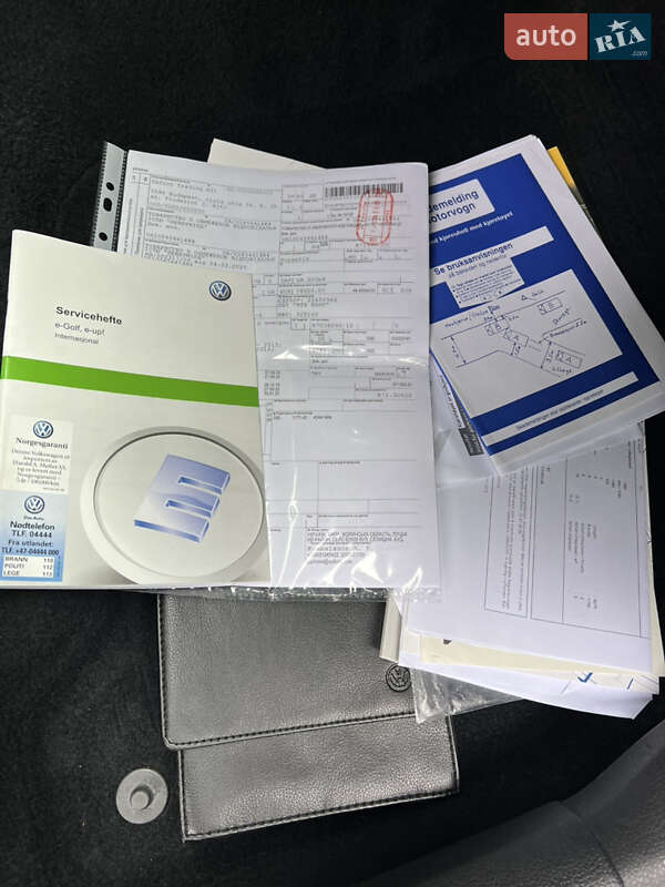 Volkswagen e-Golf 2016