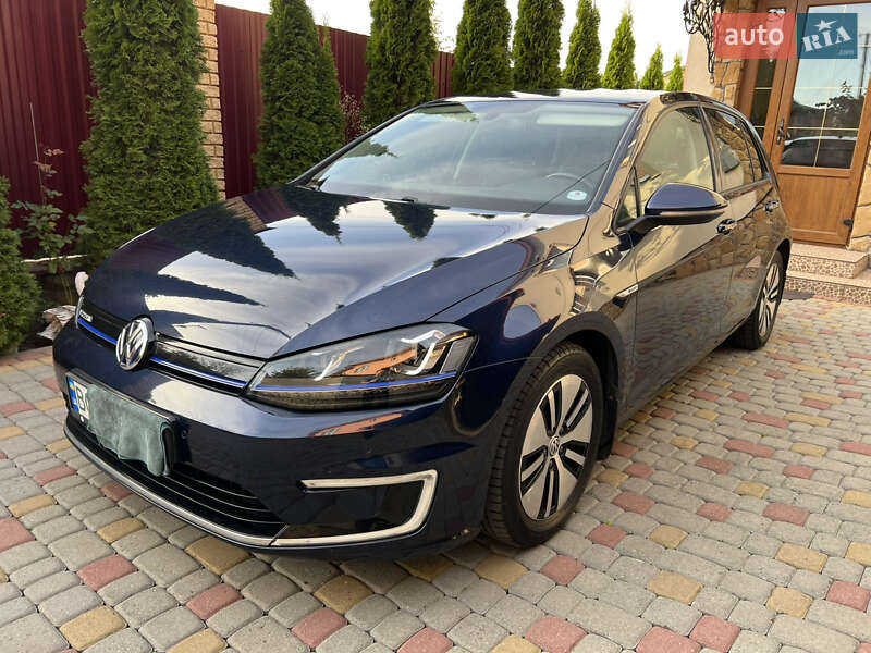 Volkswagen e-Golf 2016