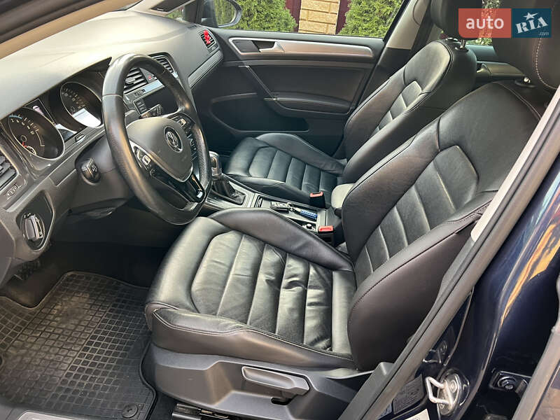 Volkswagen e-Golf 2016