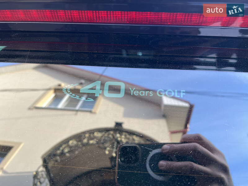 Volkswagen e-Golf 2016