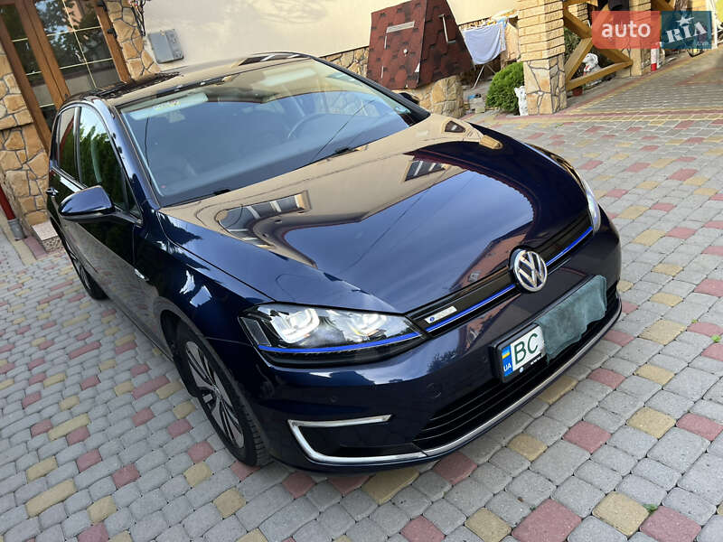 Volkswagen e-Golf 2016