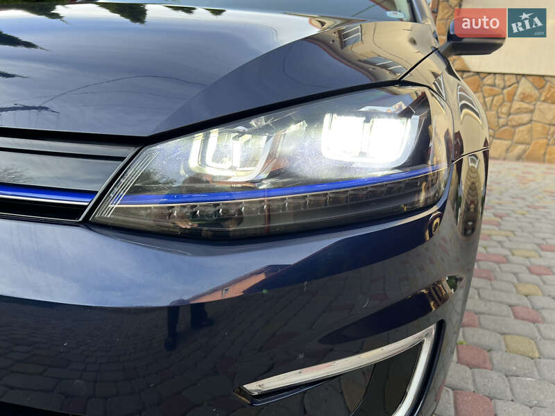 Volkswagen e-Golf 2016