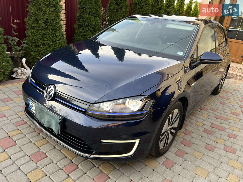 Volkswagen e-Golf 2016