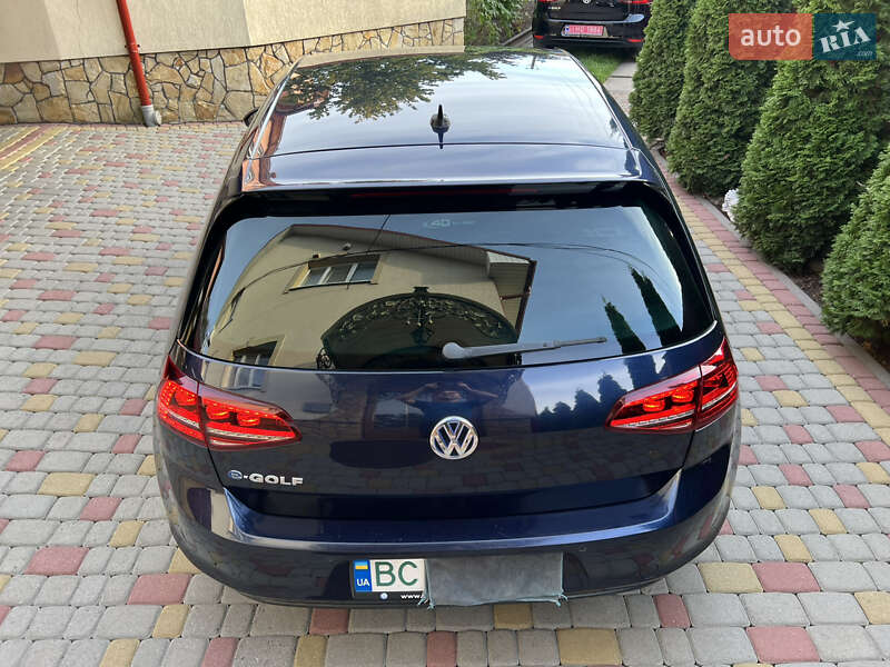 Volkswagen e-Golf 2016