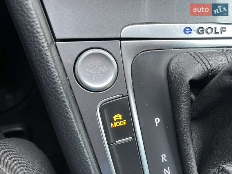 Volkswagen e-Golf 2016