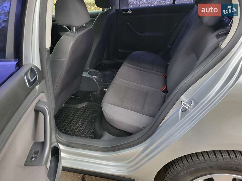 Volkswagen Golf 2008