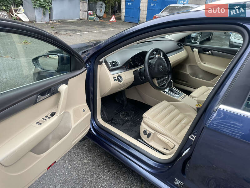 Volkswagen Passat 2012