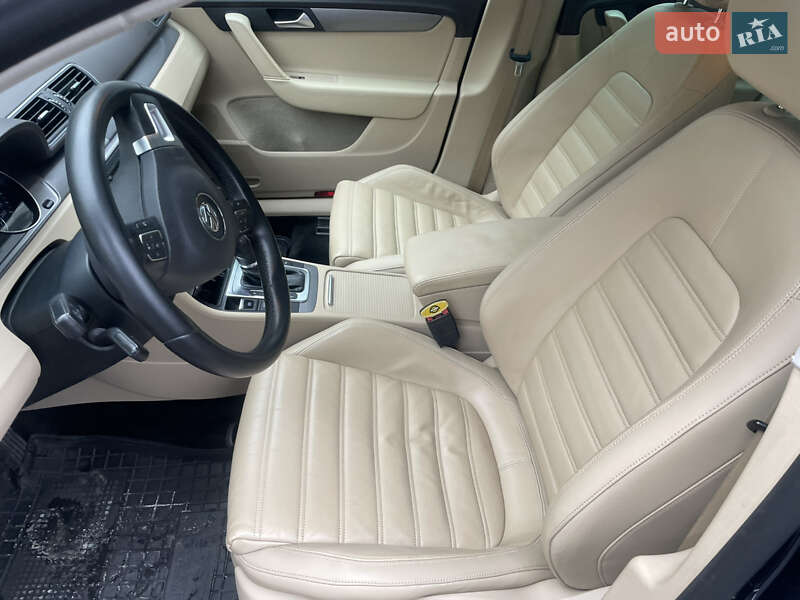 Volkswagen Passat 2012