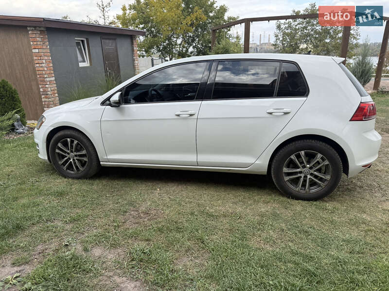 Volkswagen Golf 2016