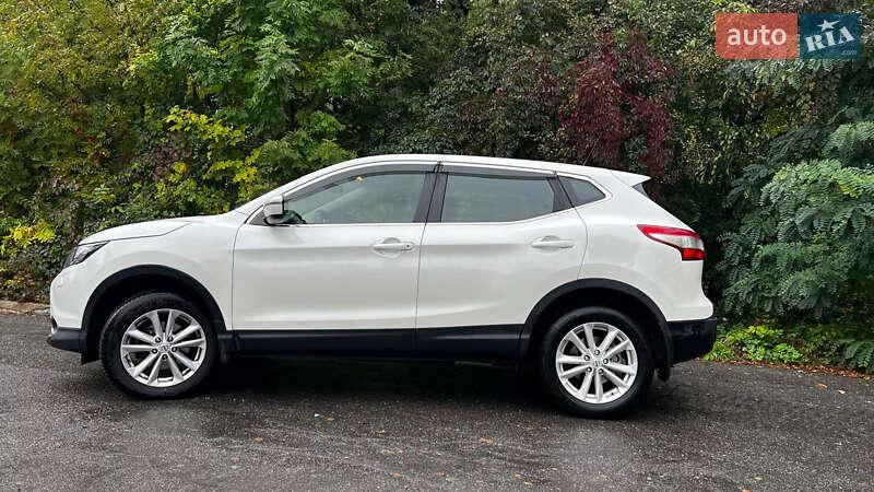 Nissan Qashqai 2015