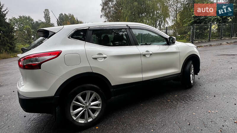 Nissan Qashqai 2015
