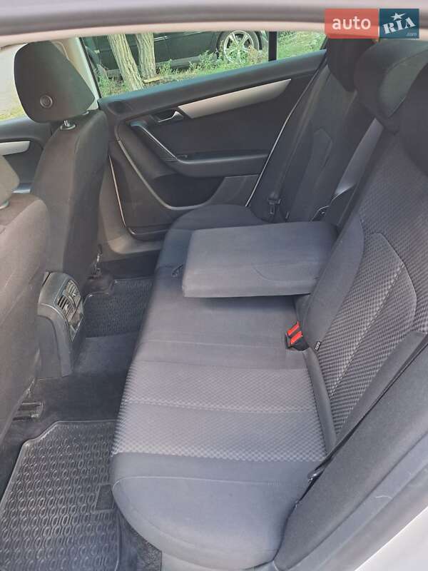 Volkswagen Passat 2013