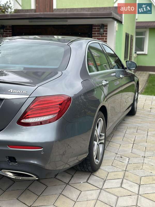 Mercedes-Benz E-Class 2017