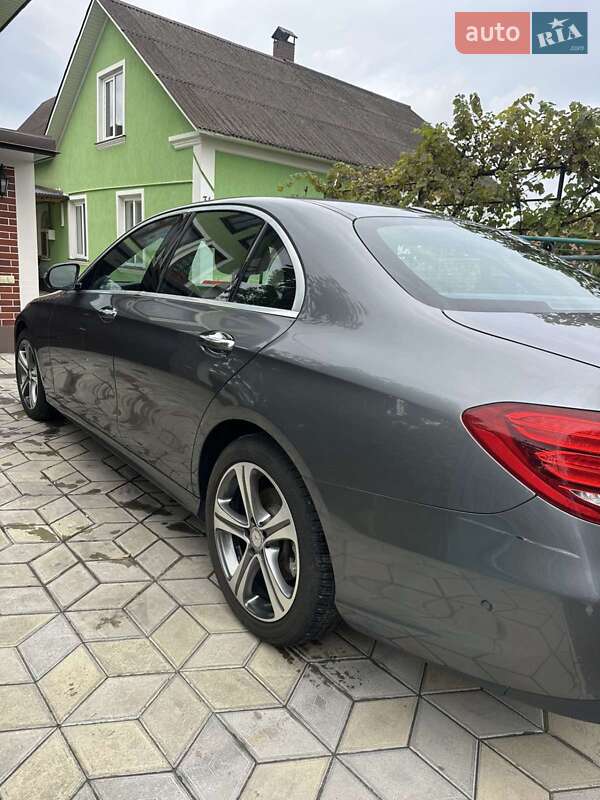 Mercedes-Benz E-Class 2017