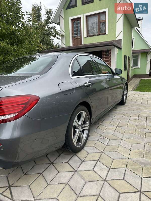 Mercedes-Benz E-Class 2017