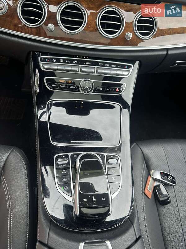 Mercedes-Benz E-Class 2017