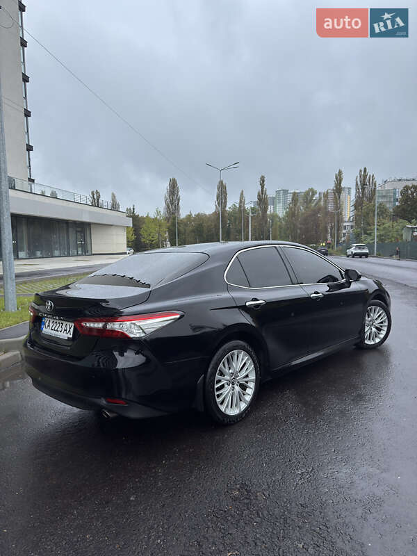 Toyota Camry 2018