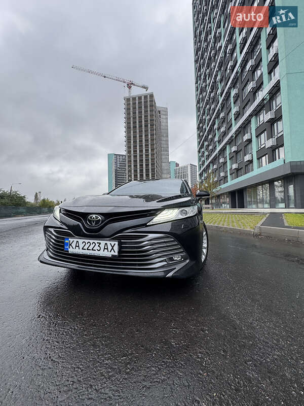 Toyota Camry 2018