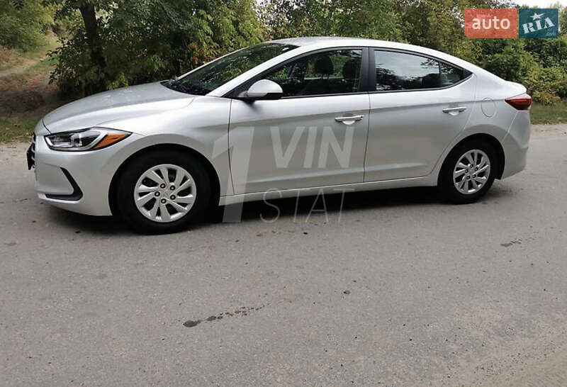 Hyundai Elantra 2018