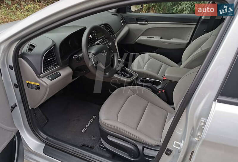 Hyundai Elantra 2018