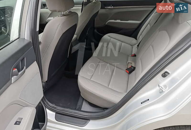 Hyundai Elantra 2018