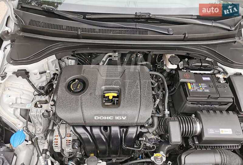 Hyundai Elantra 2018