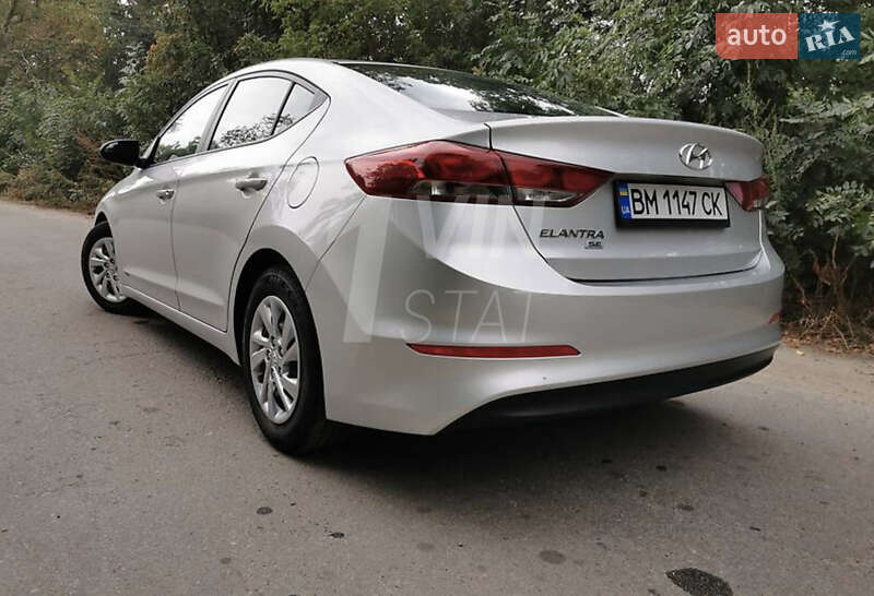 Hyundai Elantra 2018