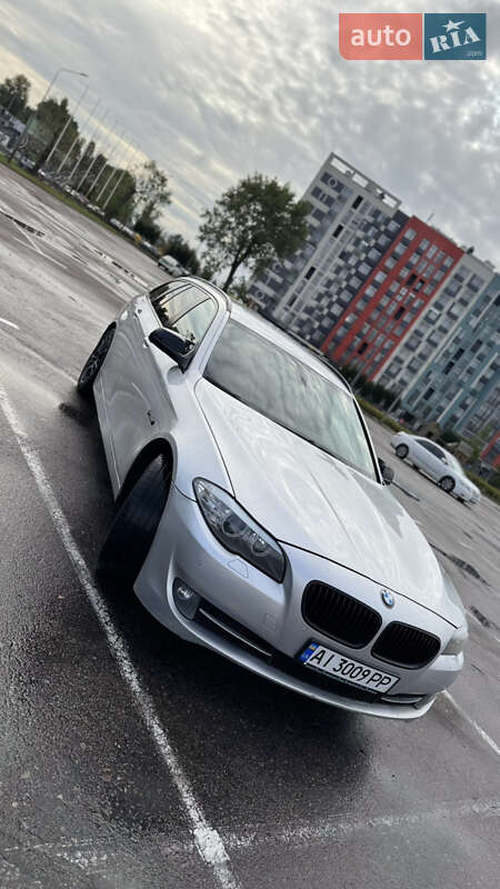 BMW 5 Series 2011