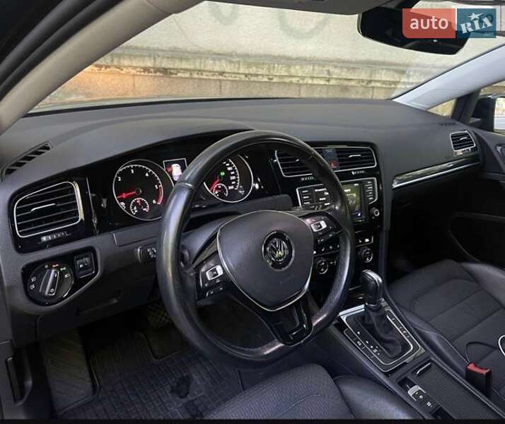 Volkswagen Golf 2016