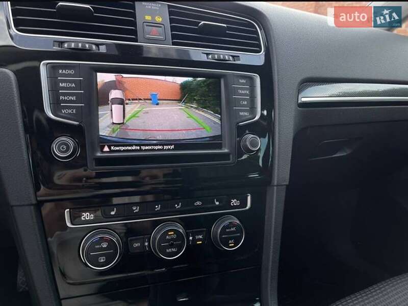 Volkswagen Golf 2016