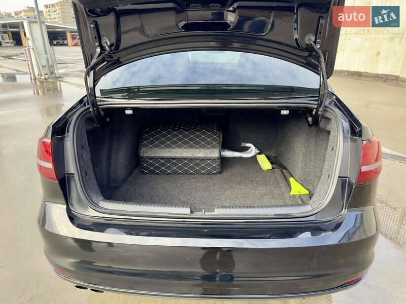 Volkswagen Jetta 2015