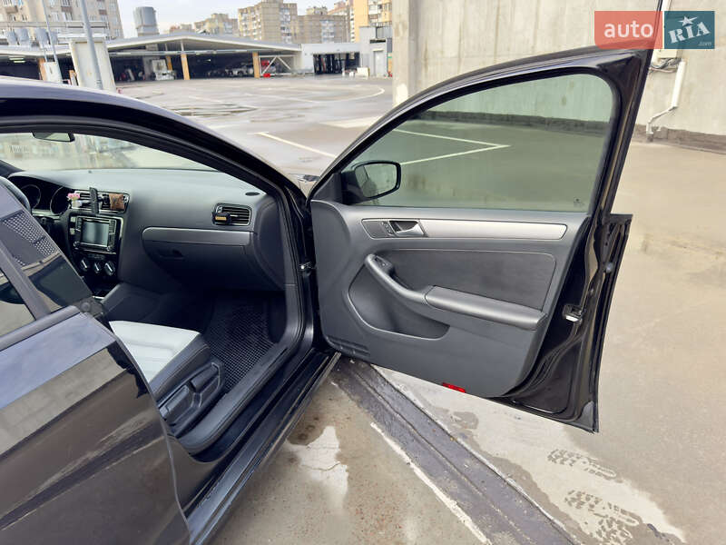 Volkswagen Jetta 2015