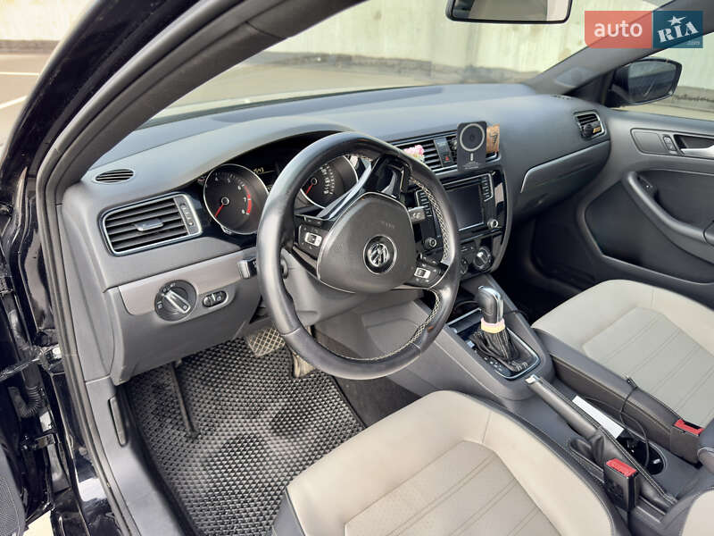 Volkswagen Jetta 2015