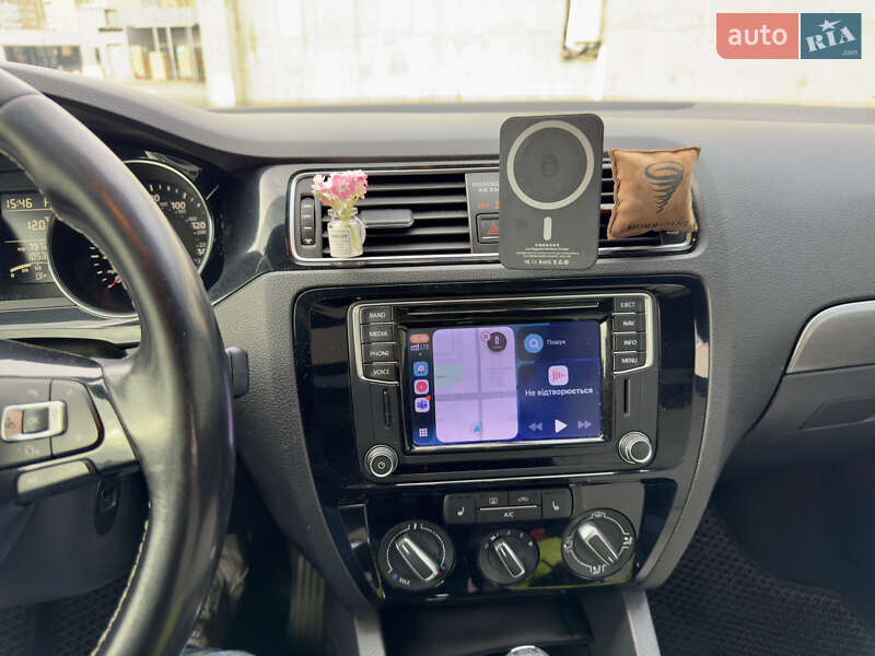 Volkswagen Jetta 2015