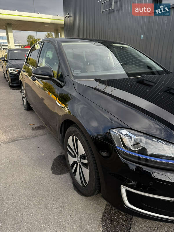 Volkswagen e-Golf 2016