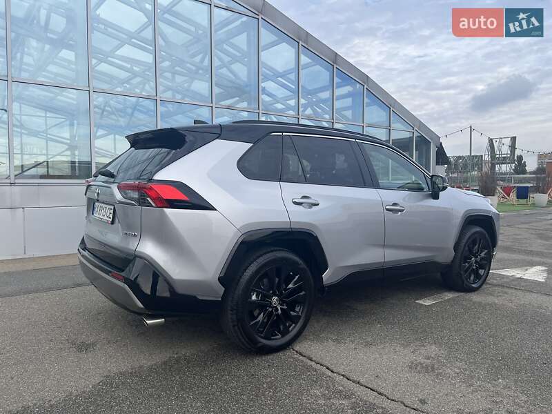 Toyota RAV4 2024
