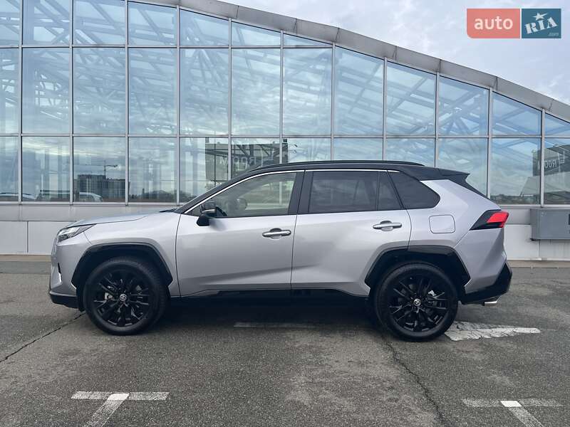Toyota RAV4 2024